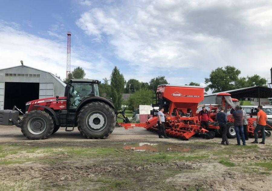 KUHN розпочав демотур з новим посівним комплексом для мінімального обробітку ґрунту