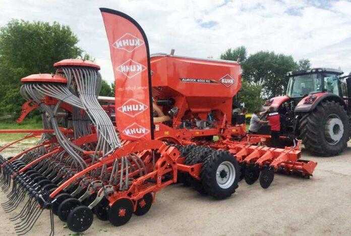 KUHN продемонструє 9 одиниць техніки на польовій події УКАБ