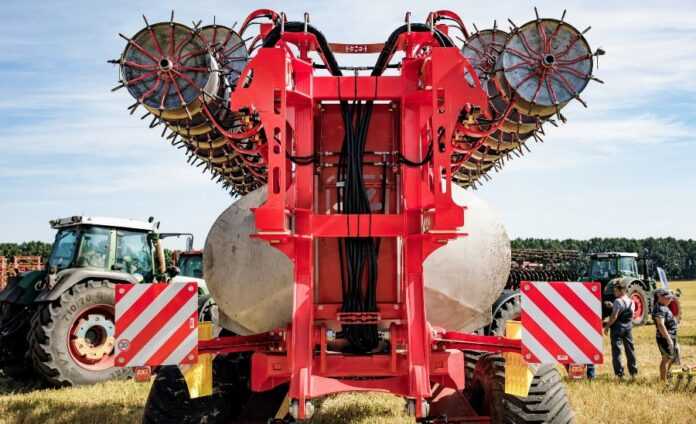 Lozova-Machinery-prezentuye-novyj-napryamok-2