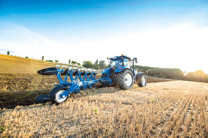 Плуги New Holland підкорюють лани Вінниччини