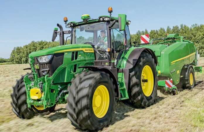 John-Deere-vypustyv-novi-zruchni-traktory-z-intelektualynym-keruvannyam