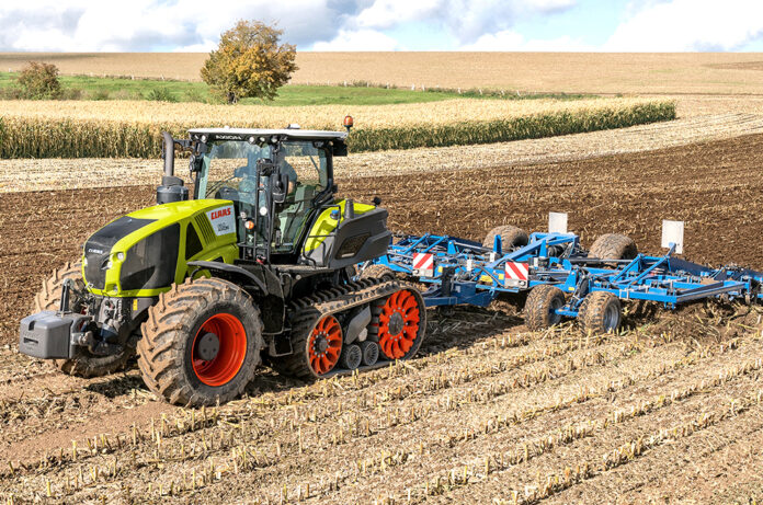 19_claas_axion
