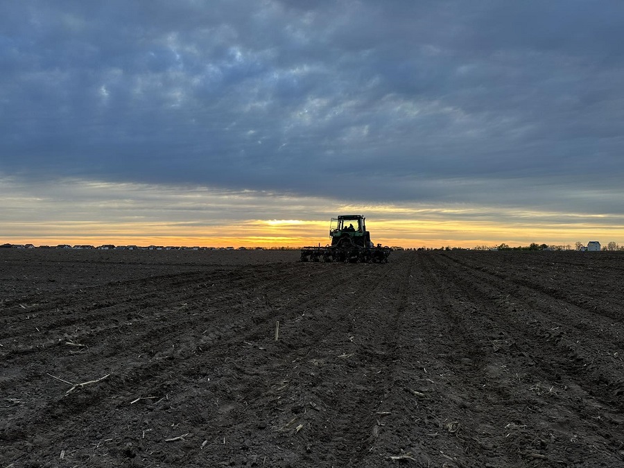 Poligon-agroinnovatsij-Digital-Field-povertayetsya-7