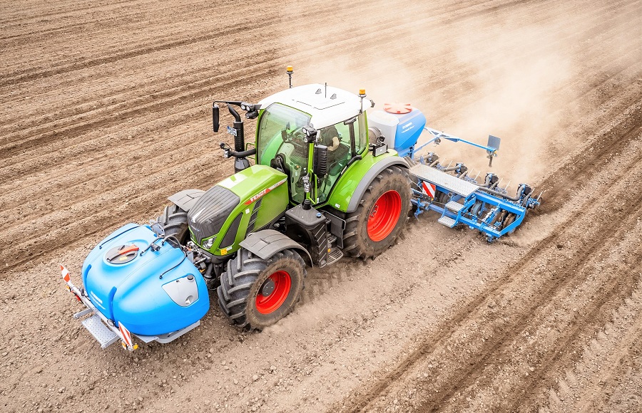 Lemken-rozshyryla-obsyag-funktsij-dlya-frontalnogo-baka-2