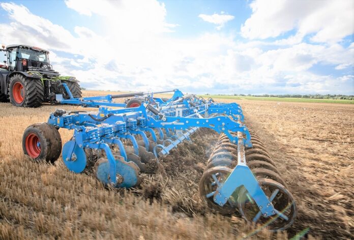 LEMKEN-prezentuye-10-metrovyj-Rubin-10