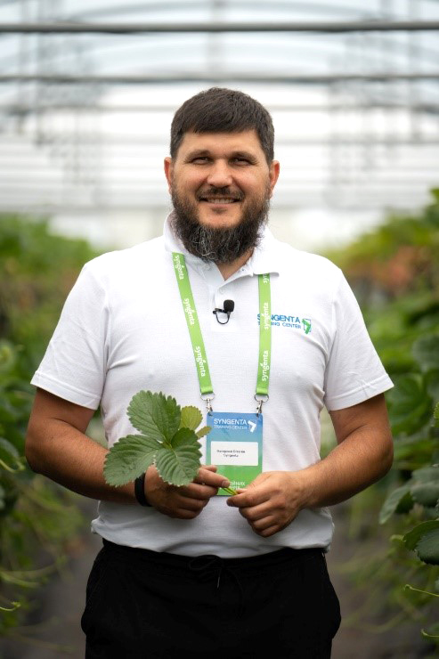 Syngenta_2_Vitalij-Nagornyj-kerivnyk-viddilu-polovyh-doslidiv-ta-Bilotserkivskoyi-doslidnoyi-stantsiyi-kompaniyi-Syngenta-v-Ukrayini Syngenta_2_Vitalij-Nagornyj-kerivnyk-viddilu-polovyh-doslidiv-ta-Bilotserkivskoyi-doslidnoyi-stantsiyi-kompaniyi-Syngenta-v-Ukrayini