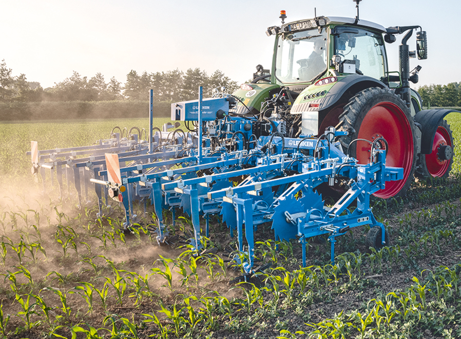Аграрії обирають точність нова bge_ec_weeder_1_blue Аграрії обирають точність нова bge_ec_weeder_1_blue