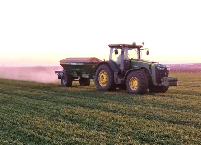 У Tekom Agro Group стартувало підживлення озимих по мерзлоталому ґрунту (2)