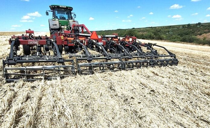 Tekom Agro Group впроваджує verti-till для збереження вологи в умовах посухи