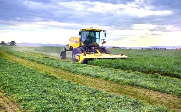 Компанія New Holland виводить на ринок нову серію самохідних косарок